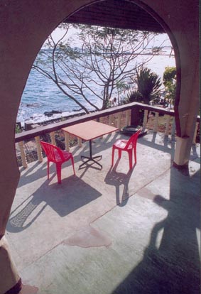 Front porch about 4 meters from the sea